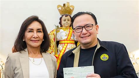 Capitol gives P33.6 million aid to 1st District .